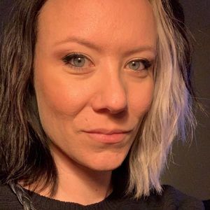 Meet your Posher, Jen.